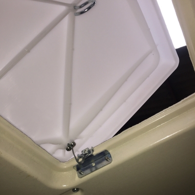 Ressort de fixation d'aérateur de toit GAUCHE pour vans Ifor Williams CP00367